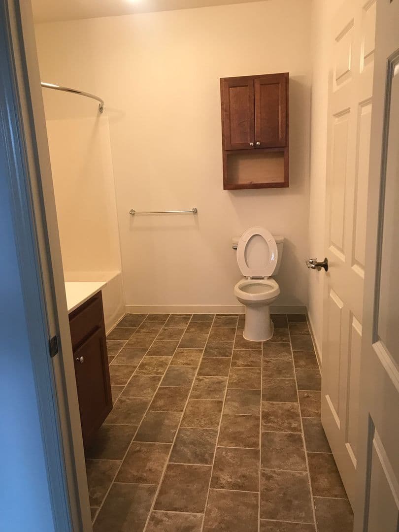 Shippensburg Apartment: 100 Deerfield Lane