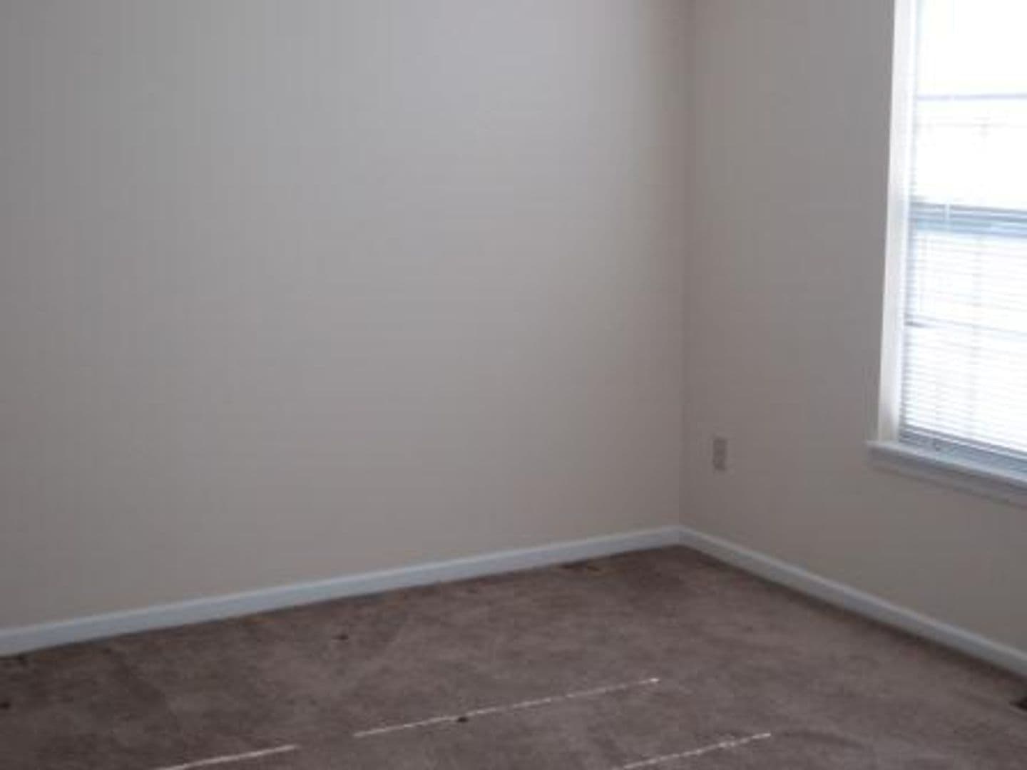 State College Apartment: 1051 Teaberry Lane