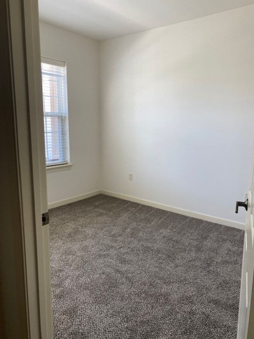 Shippensburg Apartment: 100 Deerfield Lane