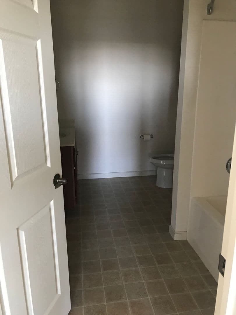 Shippensburg Apartment: 100 Deerfield Lane
