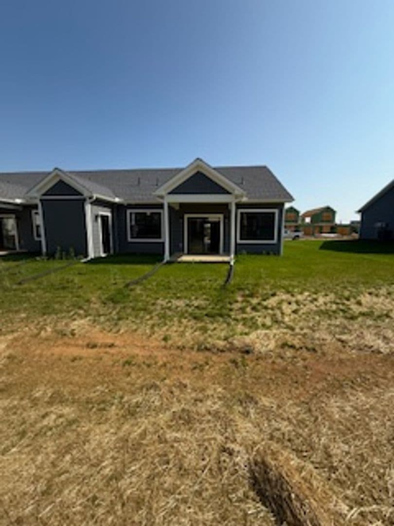 Manheim Townhome: Fruitville Pike