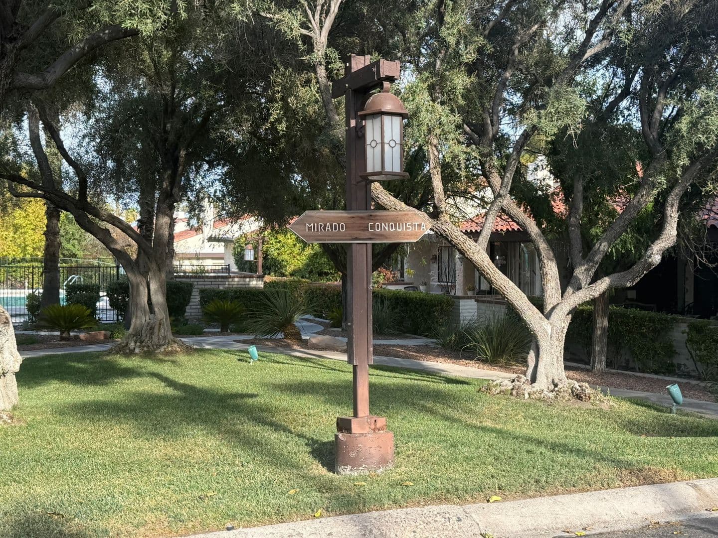 Las Vegas Townhome: 3058 Conquista Ct