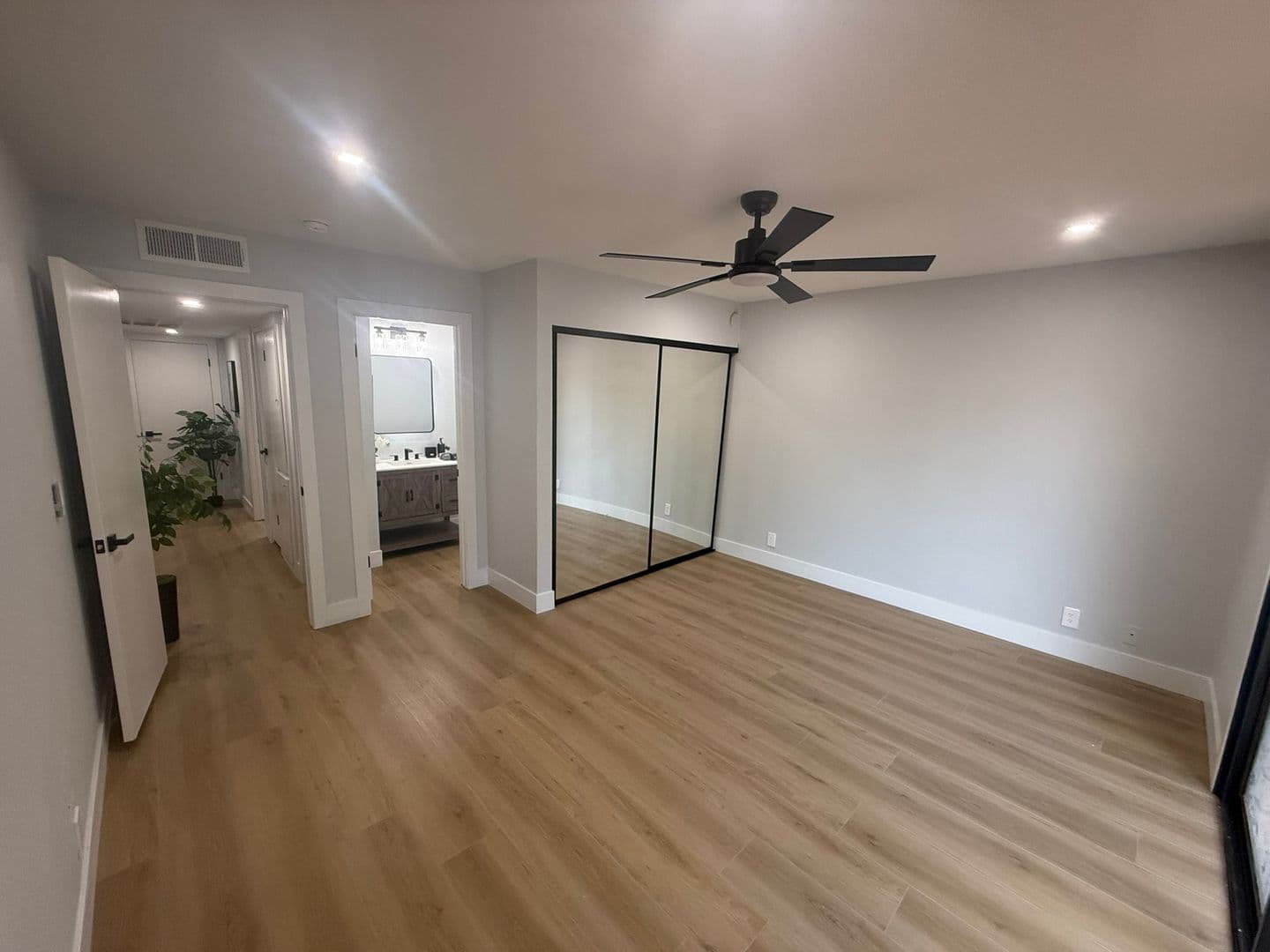 Las Vegas Townhome: 3058 Conquista Ct