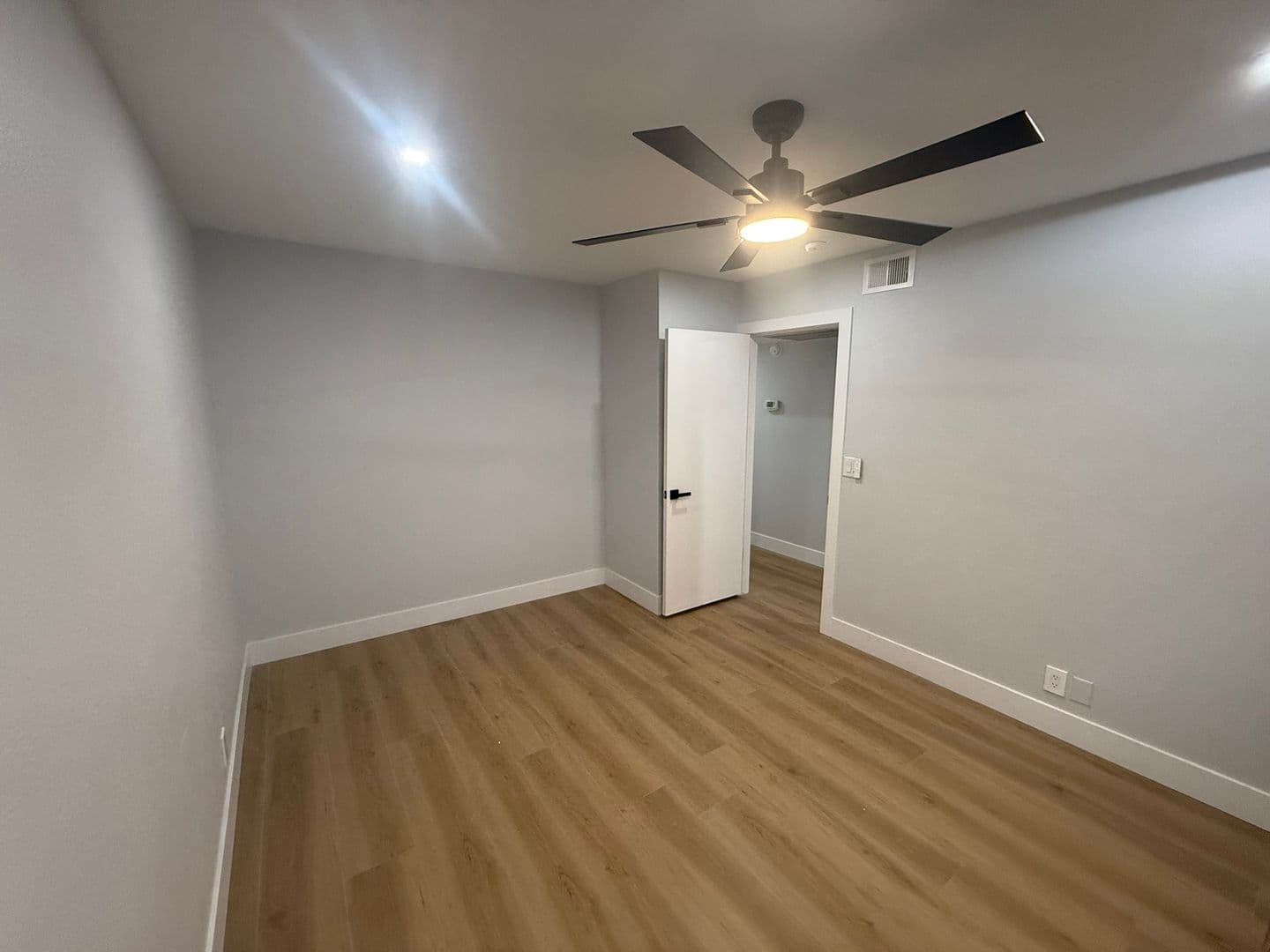 Las Vegas Townhome: 3058 Conquista Ct