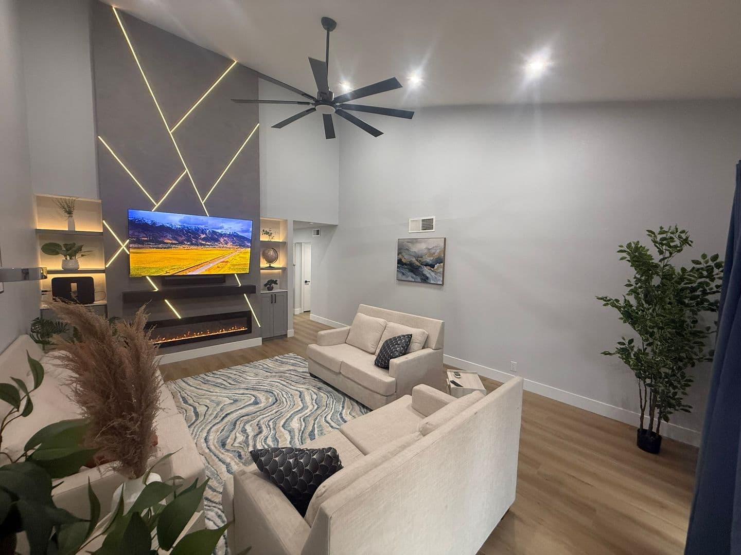 Las Vegas Townhome: 3058 Conquista Ct