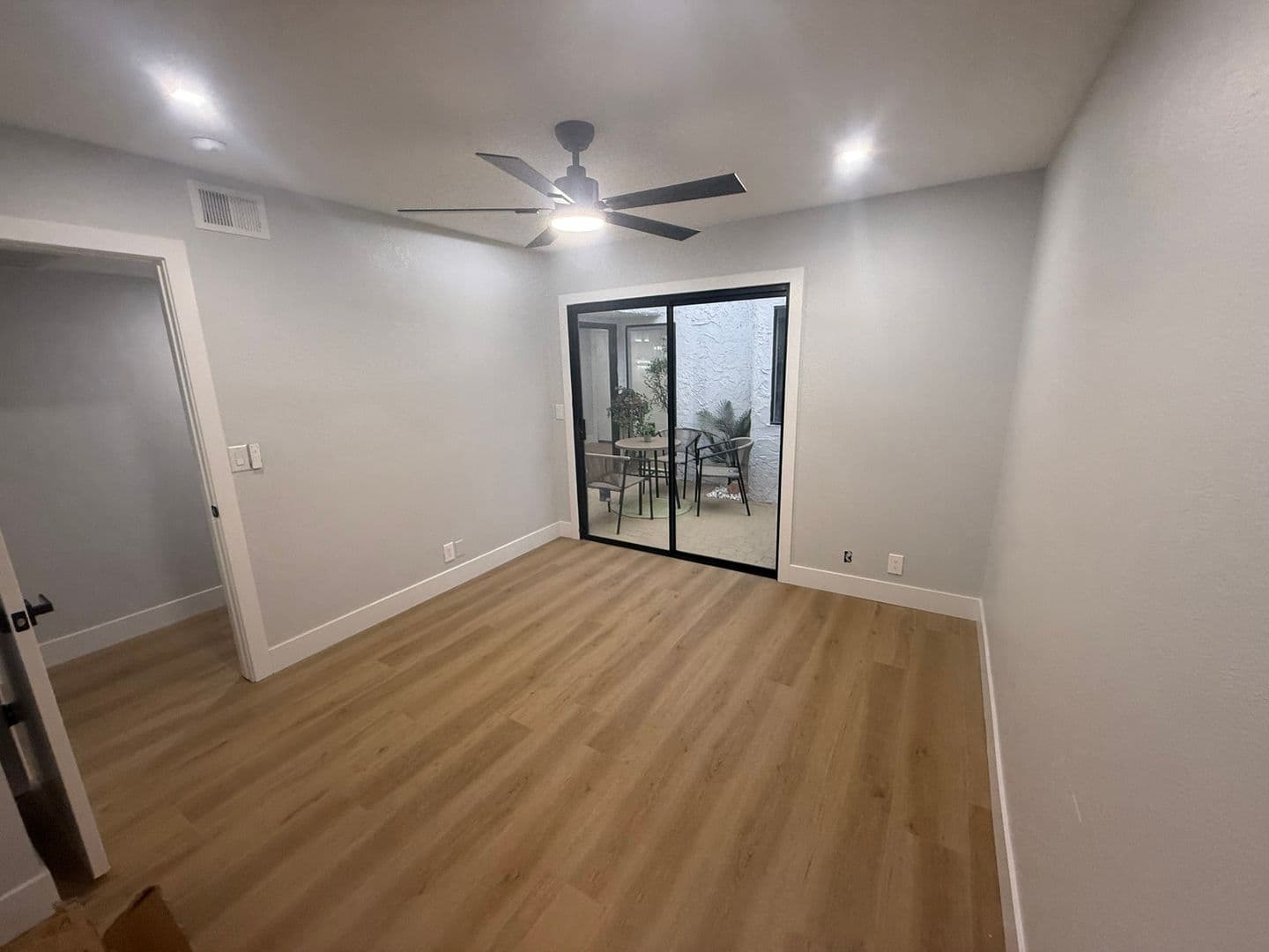 Las Vegas Townhome: 3058 Conquista Ct