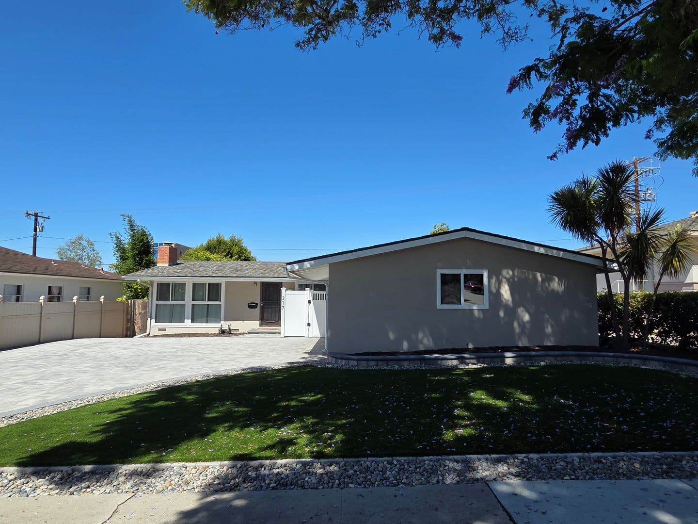 Ventura House: 317 Agnus Drive
