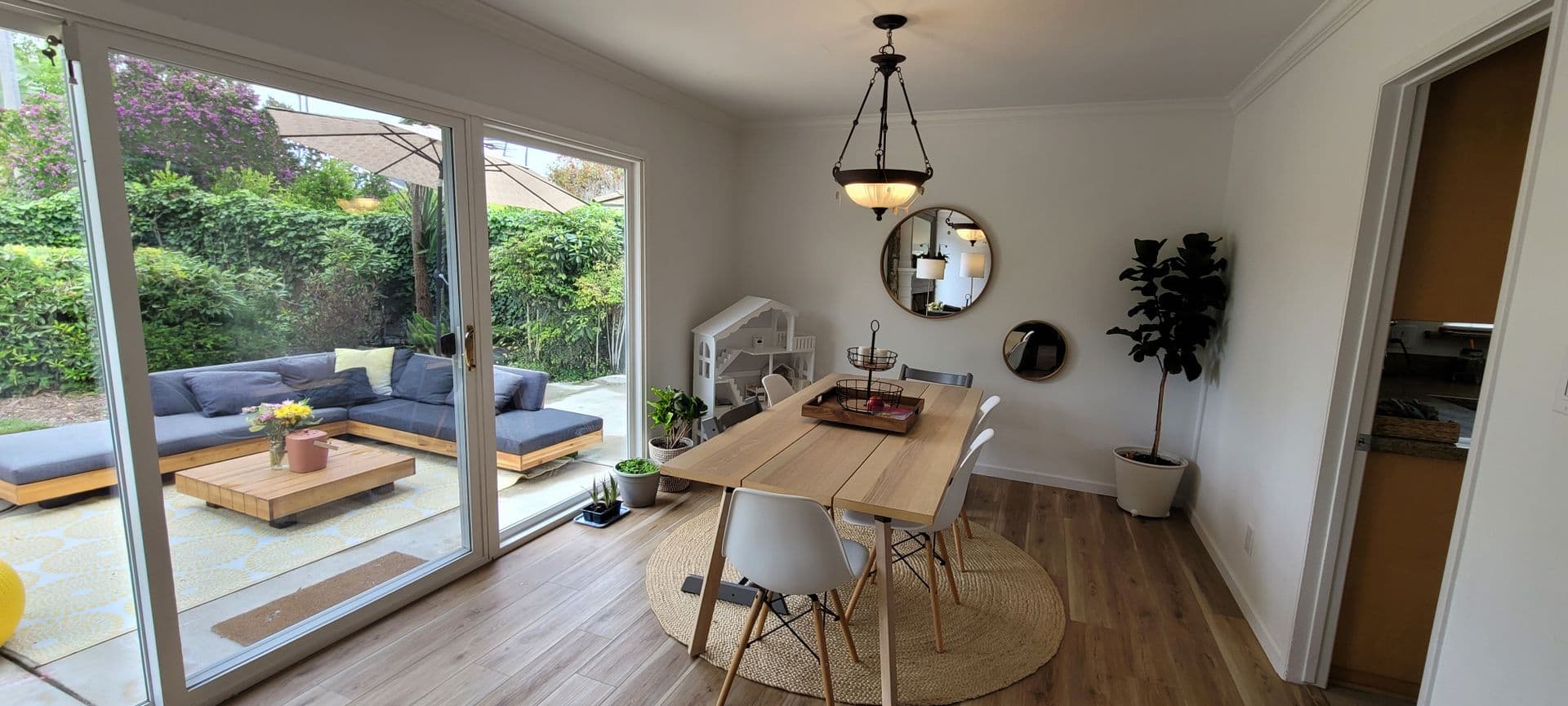 Ventura House: 2516 Clearview Ave.