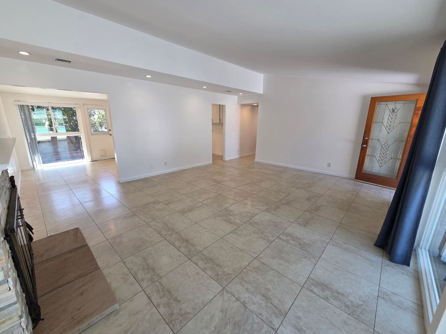 Ventura House: 317 Agnus Drive