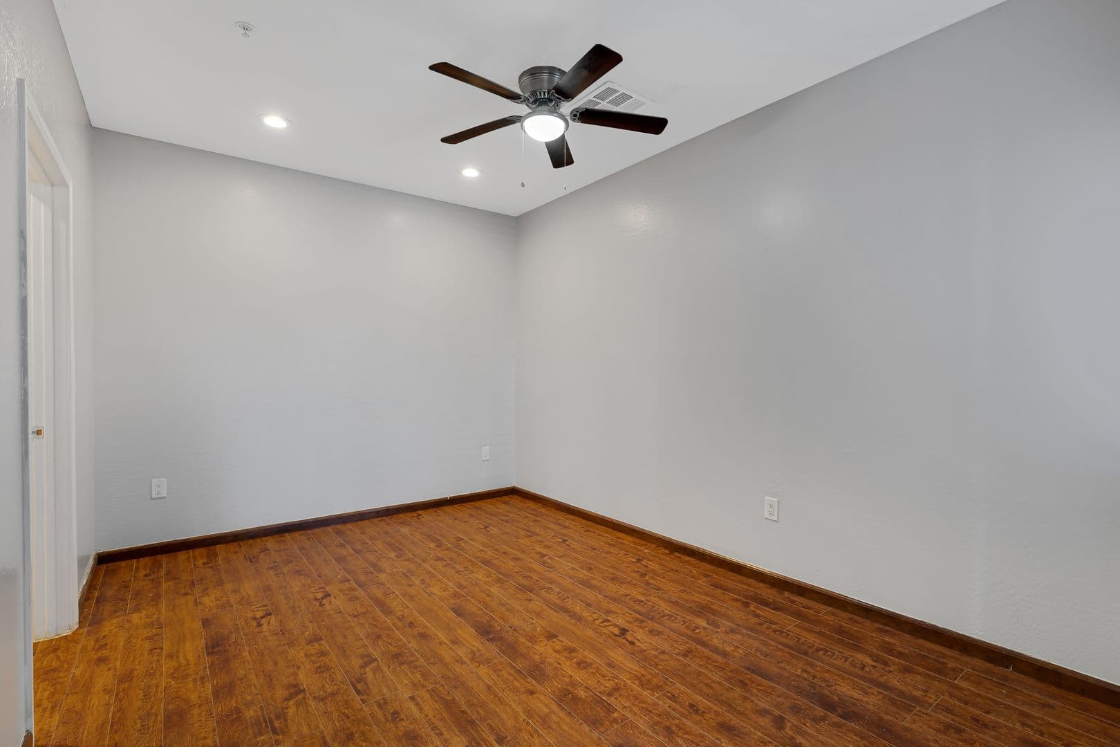 Tolleson Apartment: 600 N 96th Ave