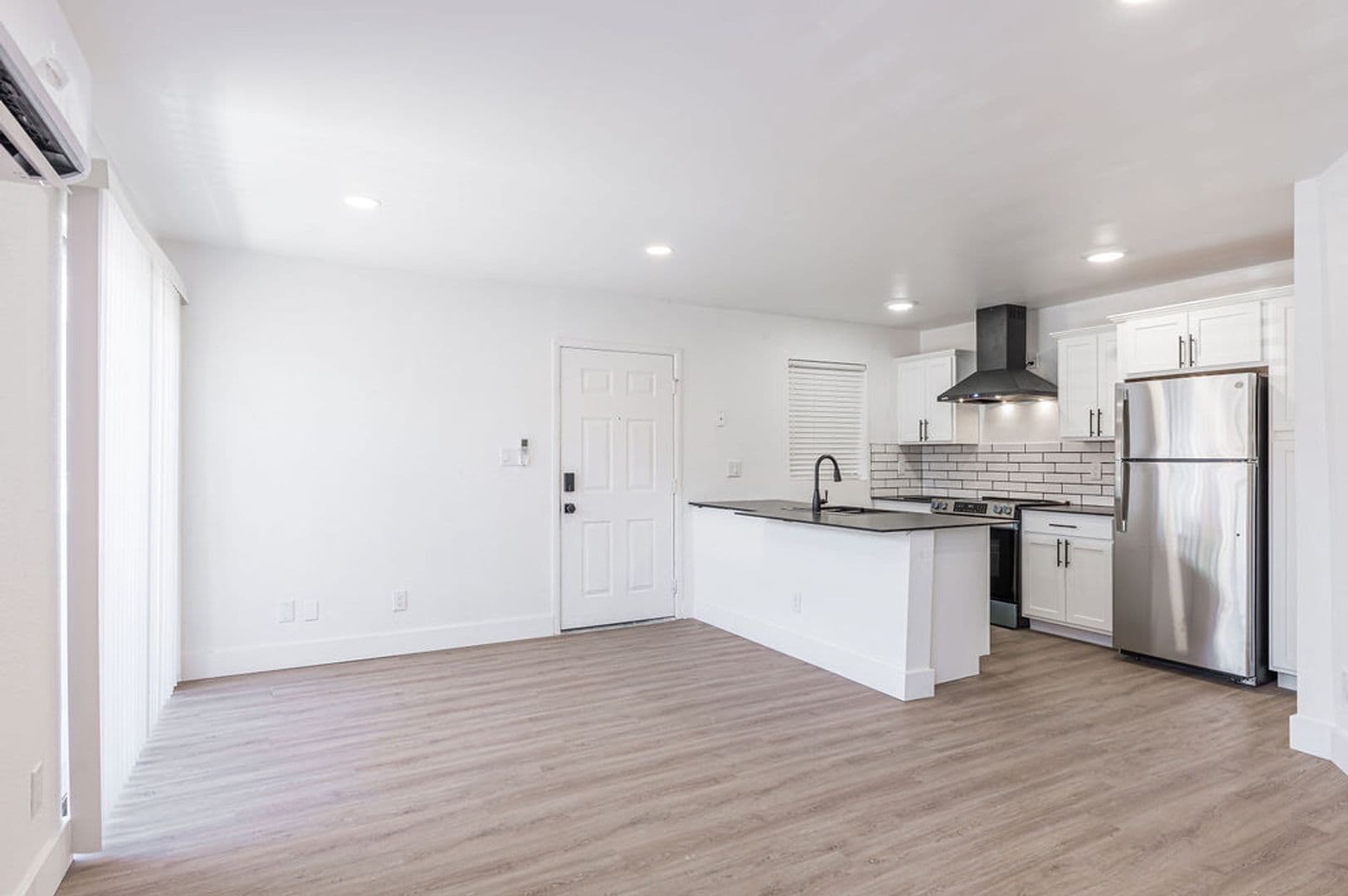 Glendale Apartment: 7111 N 75th Ave