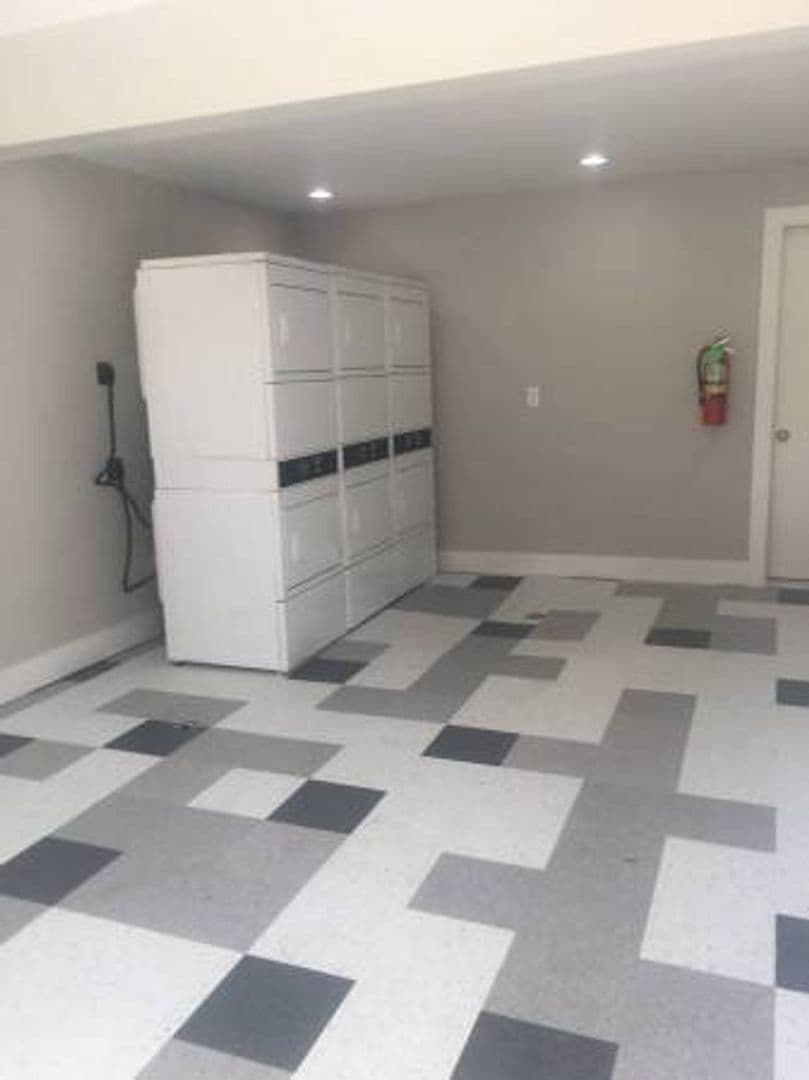 Fort Worth Apartment: 8300 Calmont Ave