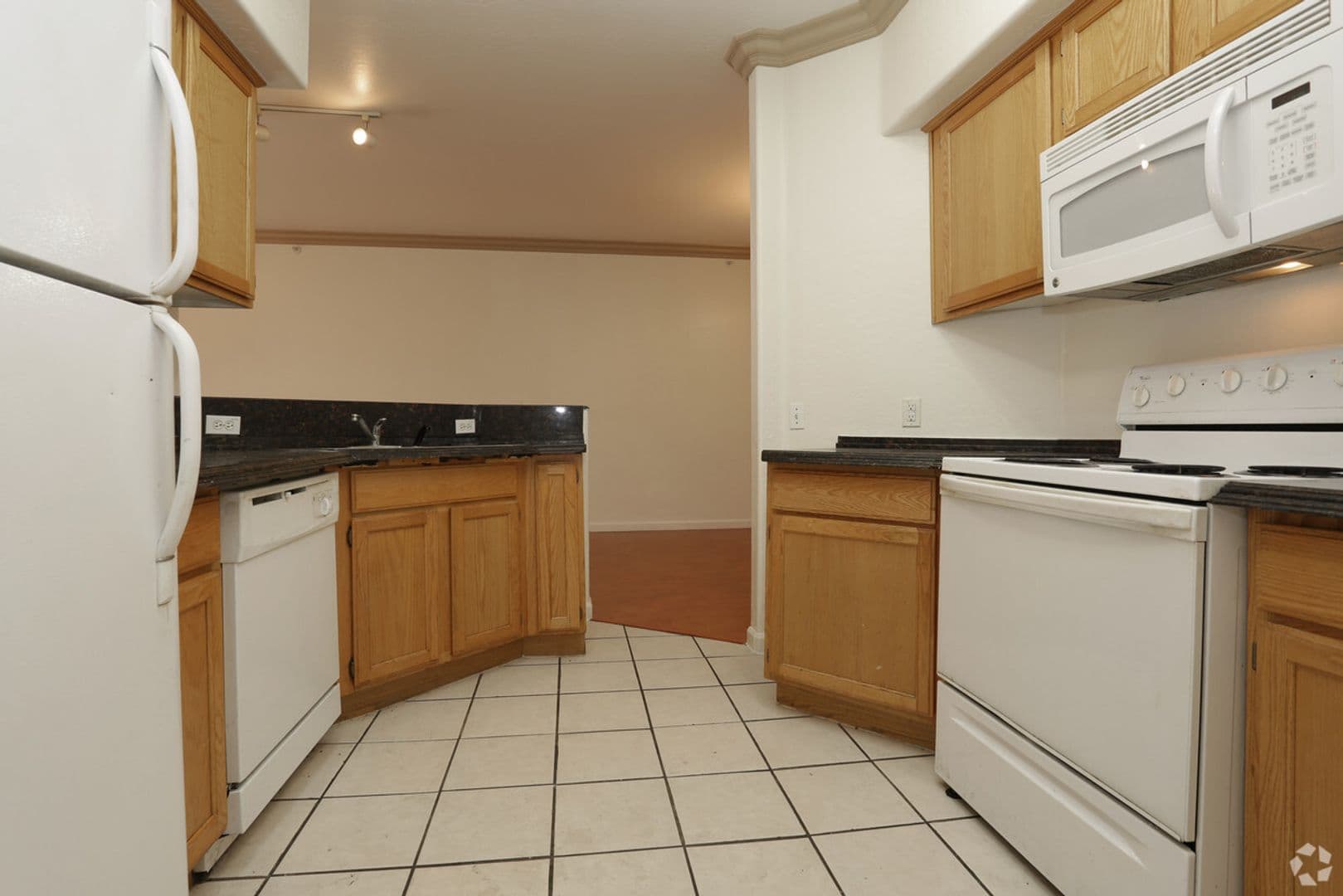 Chandler Apartment: 2800 N Arizona Ave