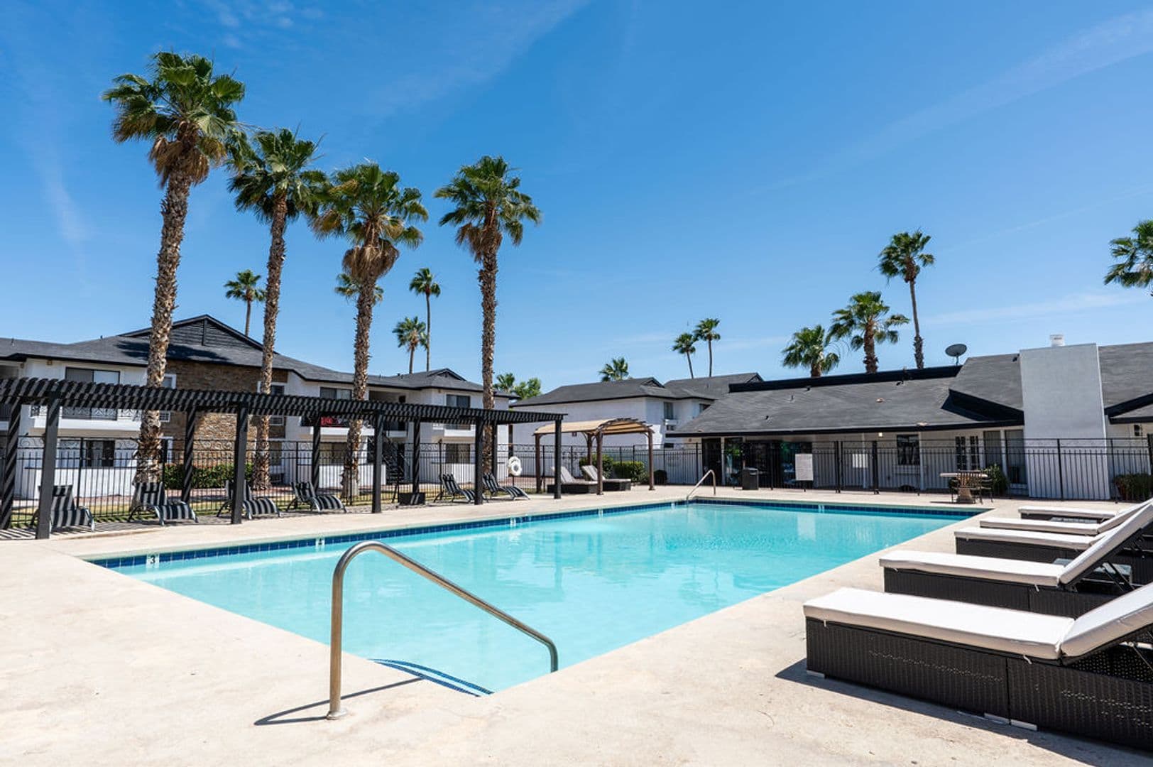 Glendale Apartment: 7111 N 75th Ave