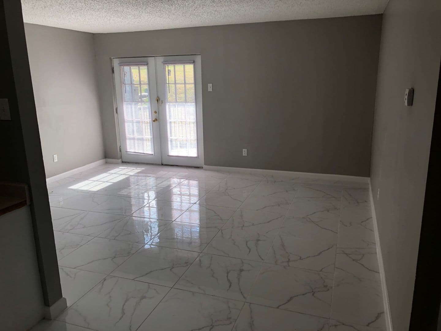 Fort Worth Apartment: 8300 Calmont Ave