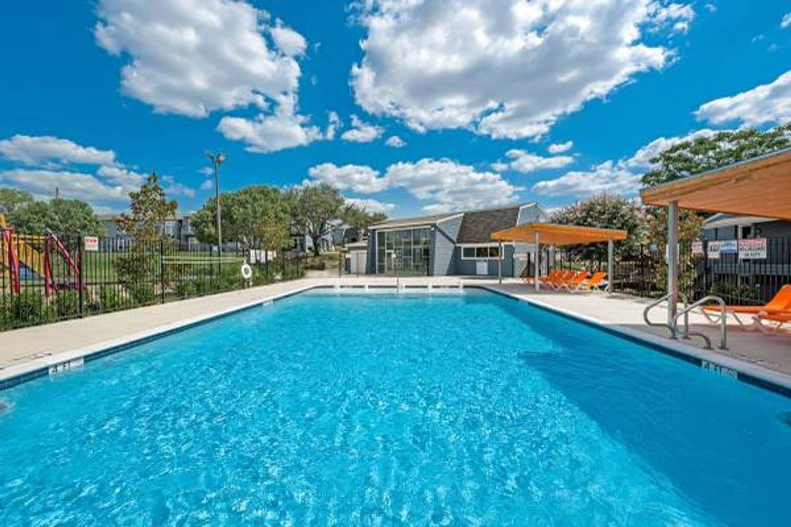 Fort Worth Apartment: 8300 Calmont Ave