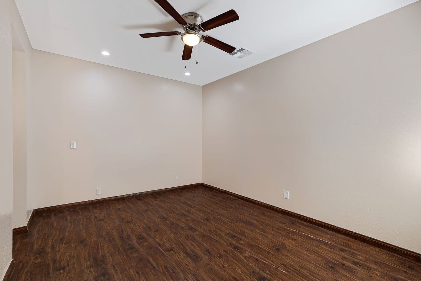 Tolleson Apartment: 600 N 96th Ave