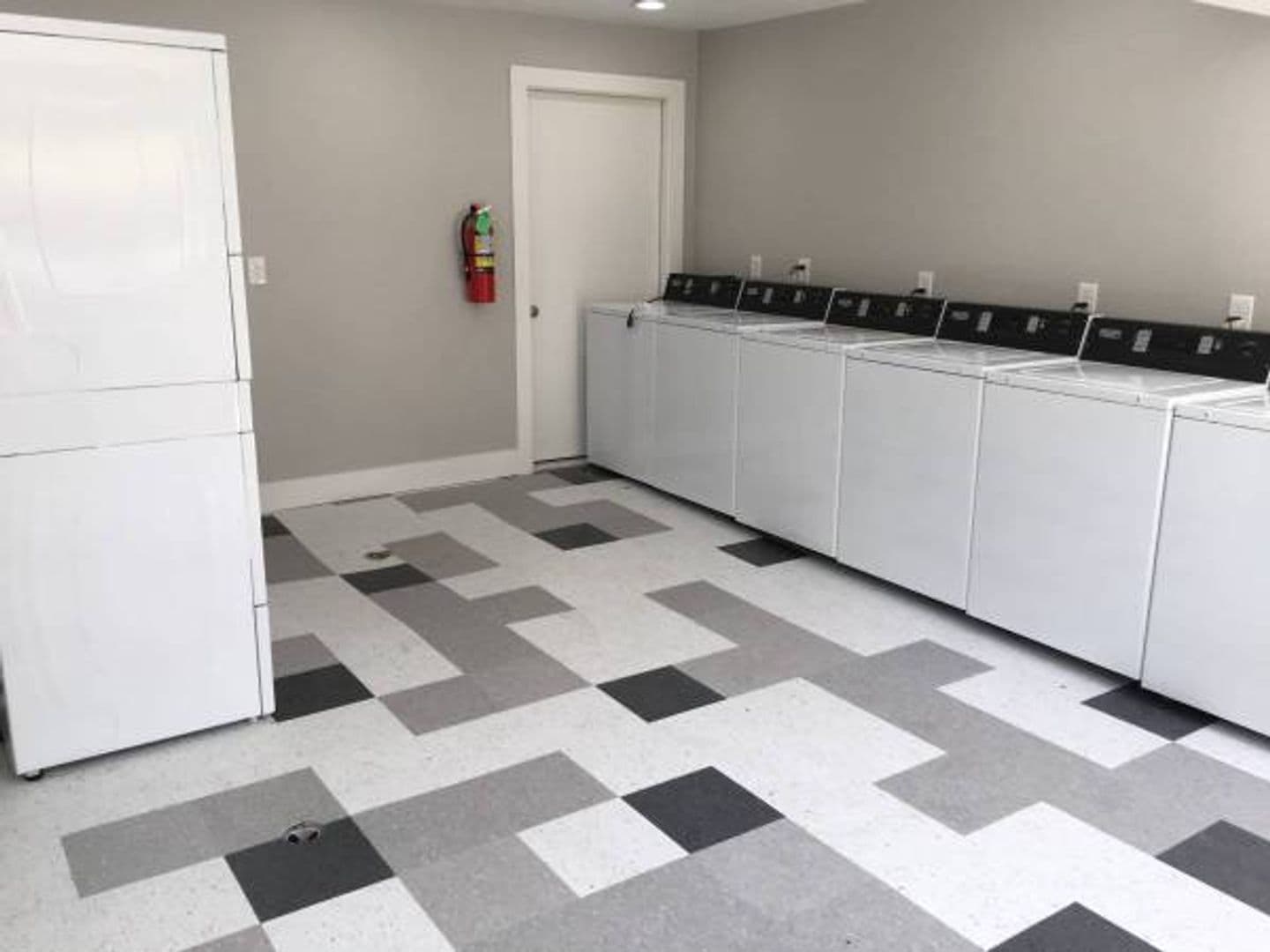 Fort Worth Apartment: 8300 Calmont Ave