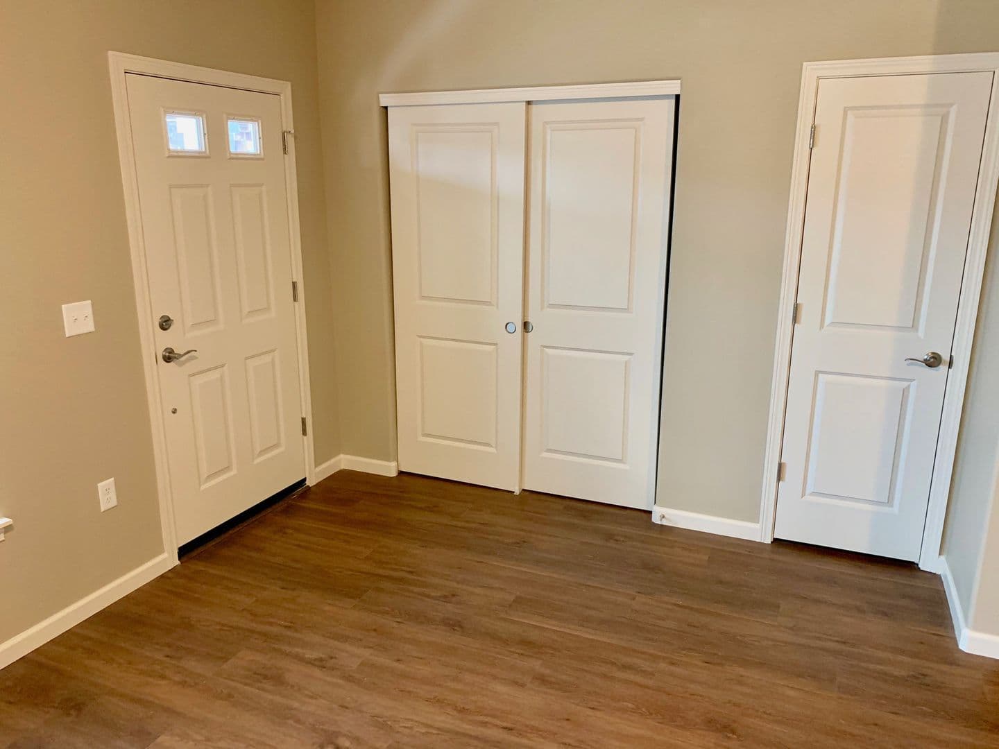 Albany Townhome: 871 Water Ave. NE