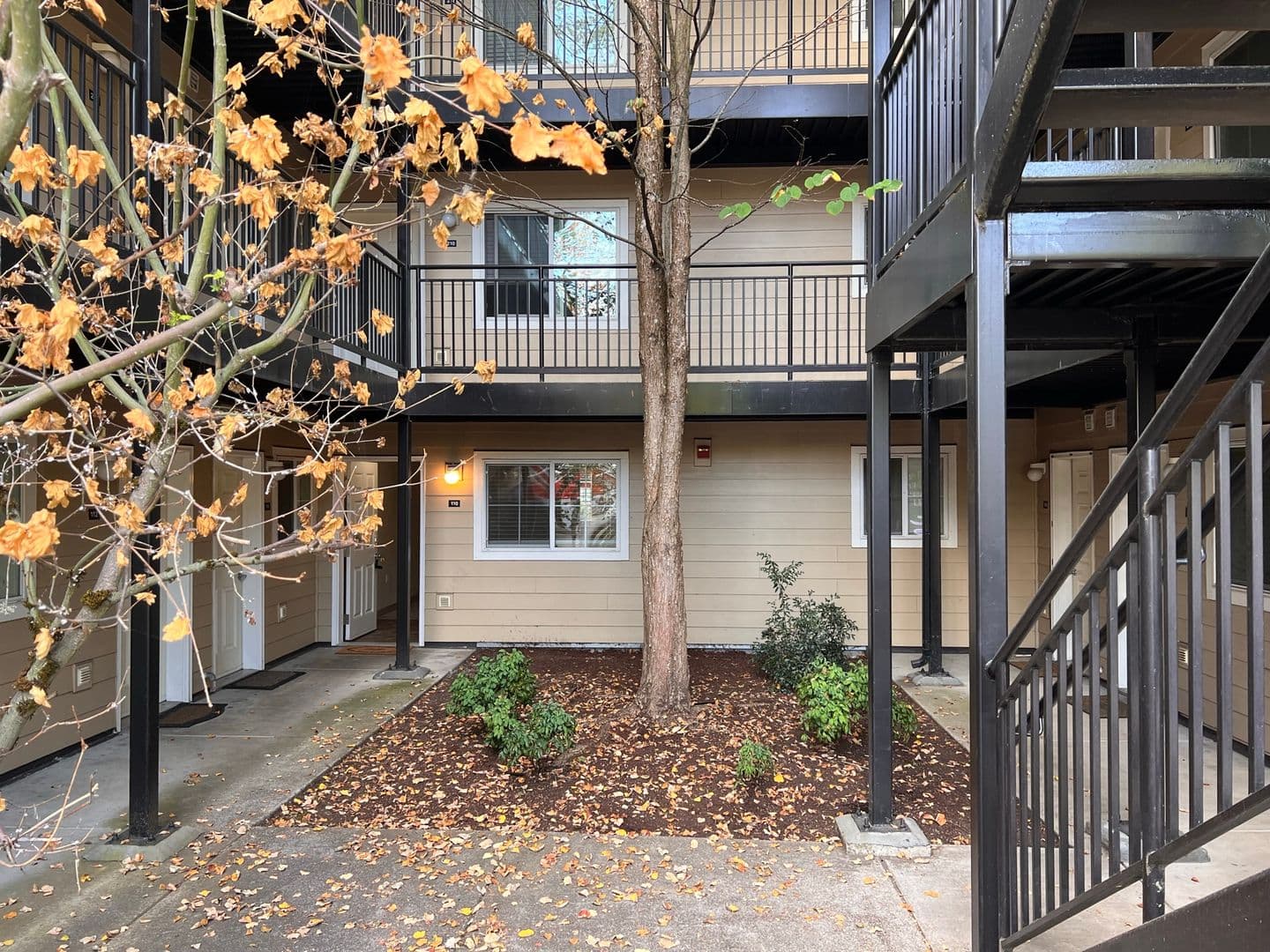 Corvallis Apartment: 2740 SW Western Blvd.