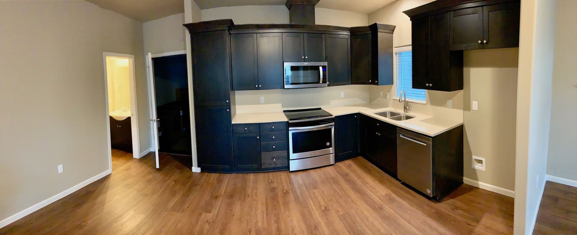 Albany Townhome: 871 Water Ave. NE