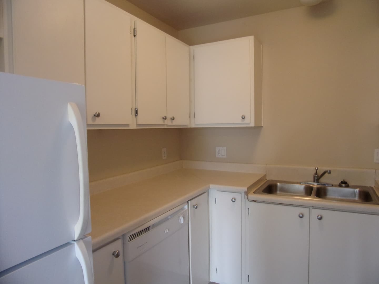 Corvallis Apartment: 2740 SW Western Blvd.