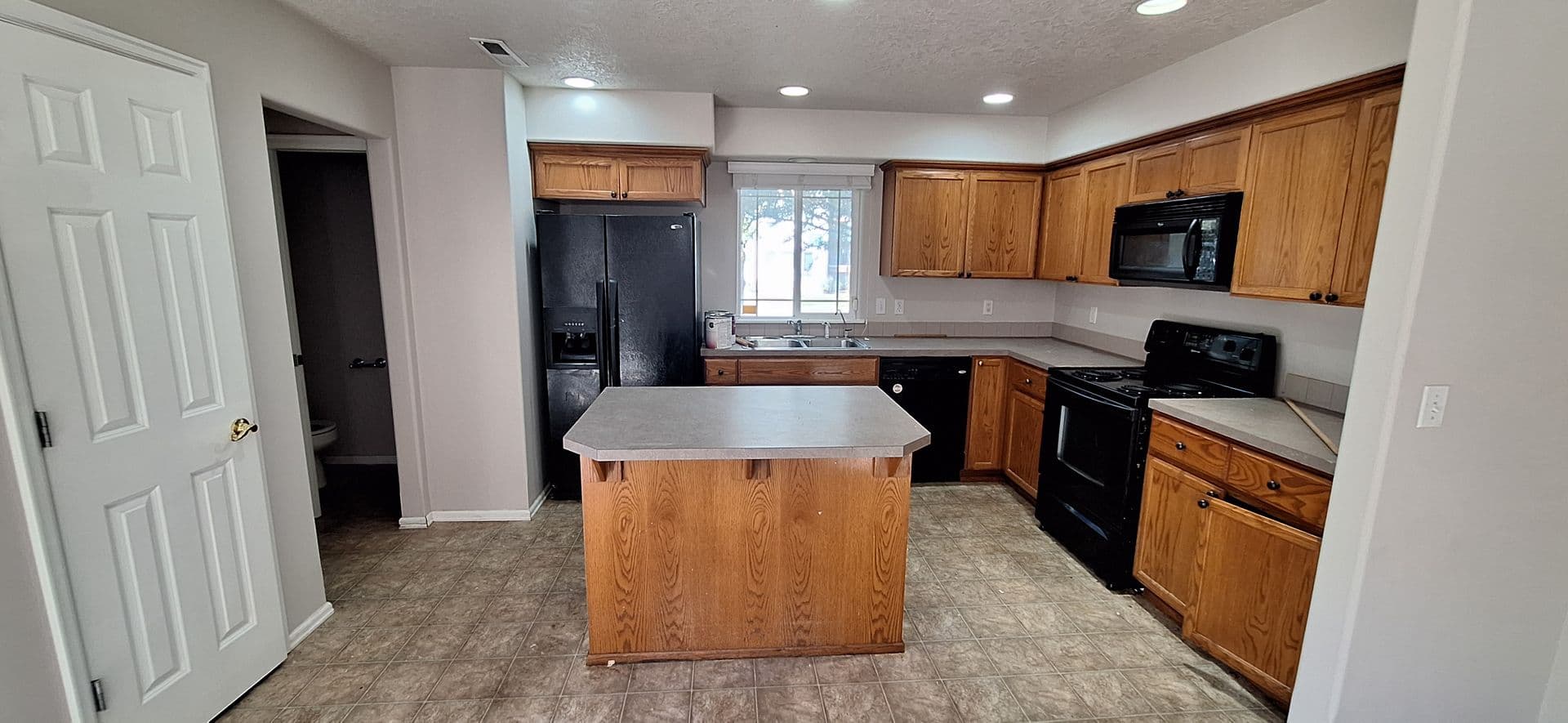 Corvallis House: 3507 SE Quayside