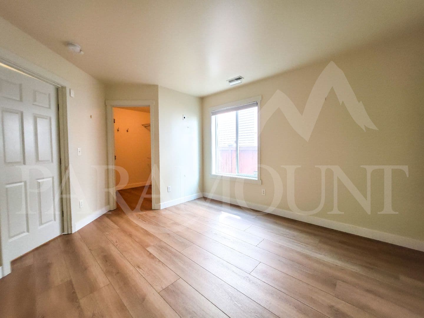 Port Orchard House: 2163 SW Warbler Way