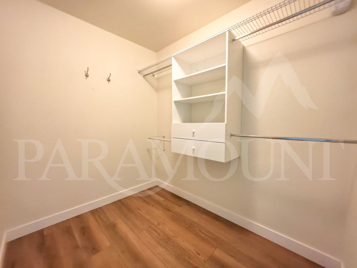 Port Orchard House: 2163 SW Warbler Way