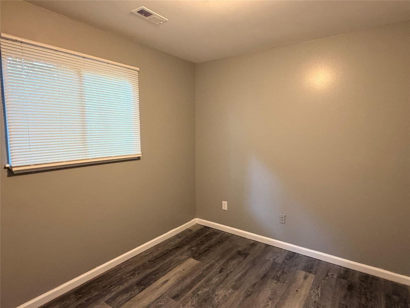 Detroit House: 15908 Dacosta Street
