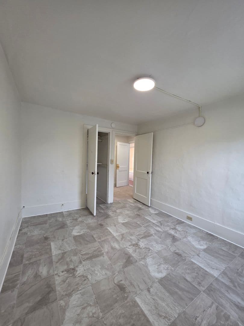 Elmira Heights Apartment: 2115-2117 College AVE