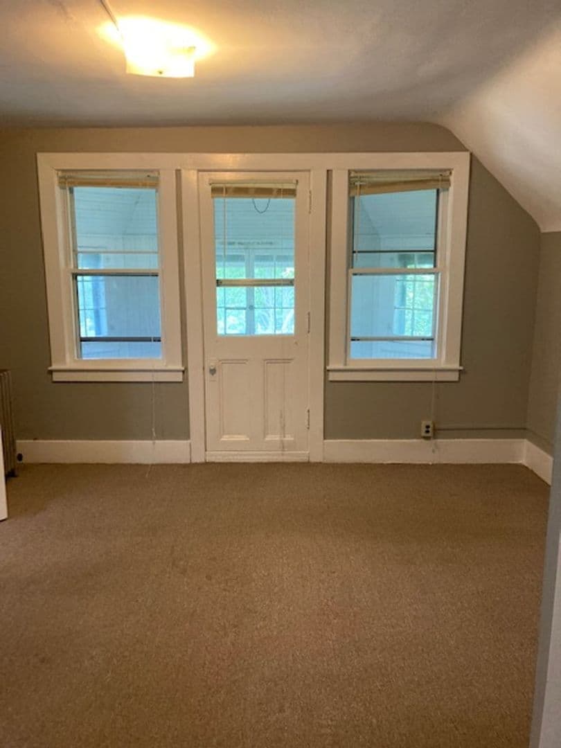 Elmira Apartment: 351 Maple AVE