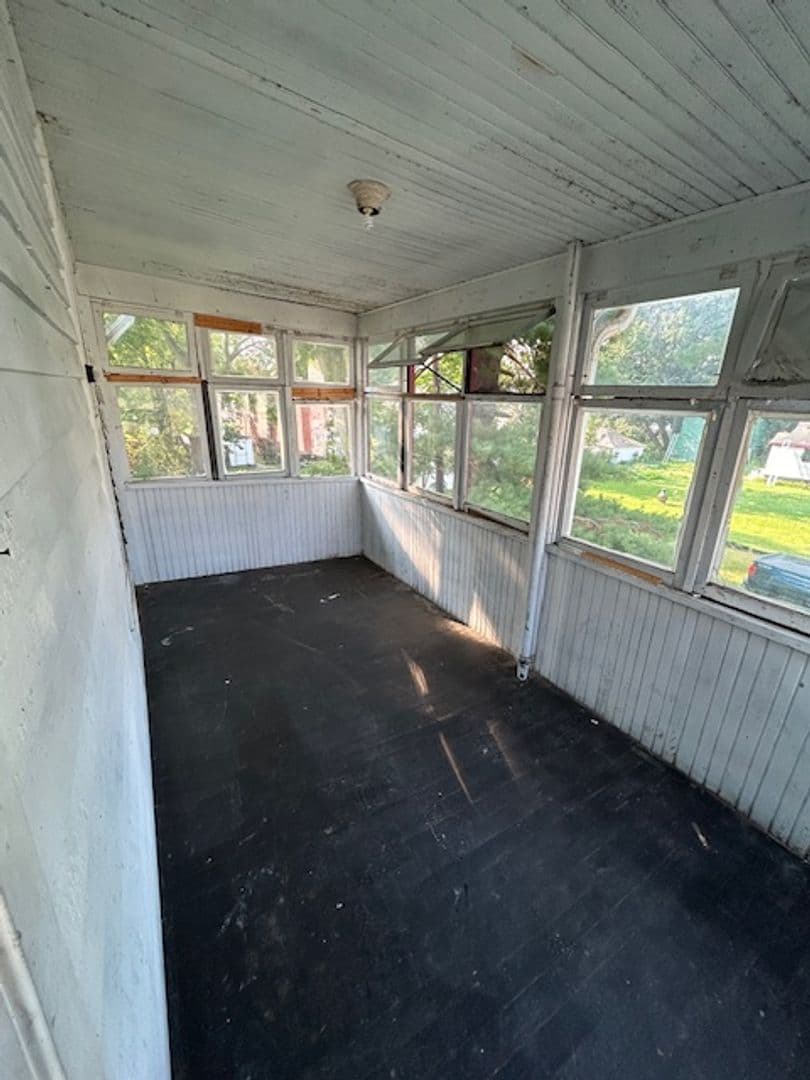 Elmira Apartment: 504 Maple AVE