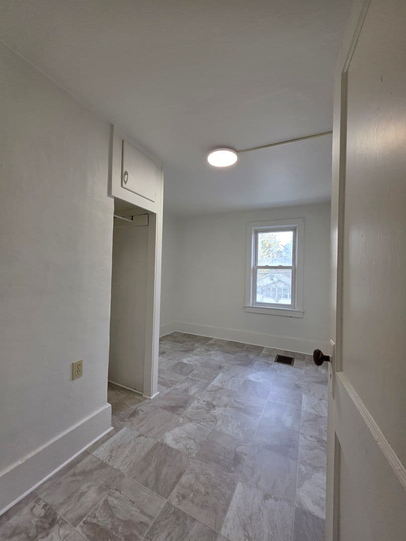 Elmira Heights Apartment: 2115-2117 College AVE