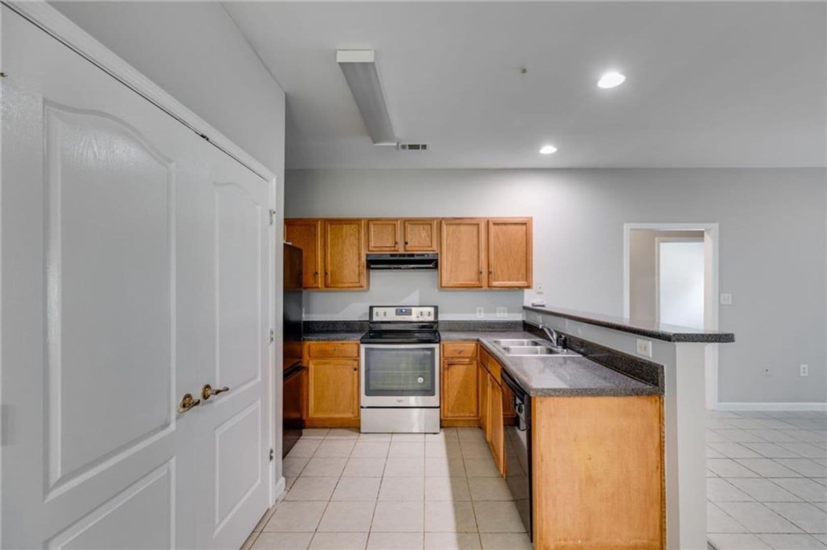 Douglasville Condo: 7712 Autry Circle Unit 701