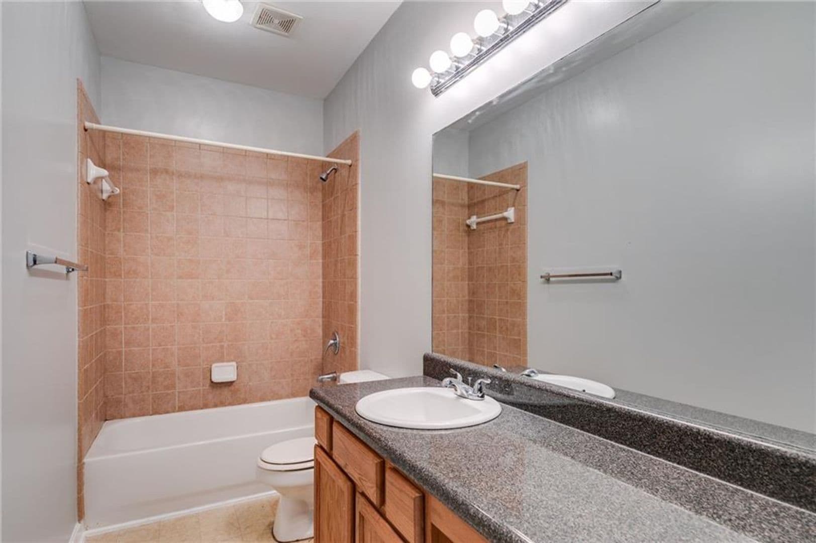 Douglasville Condo: 7712 Autry Circle Unit 701