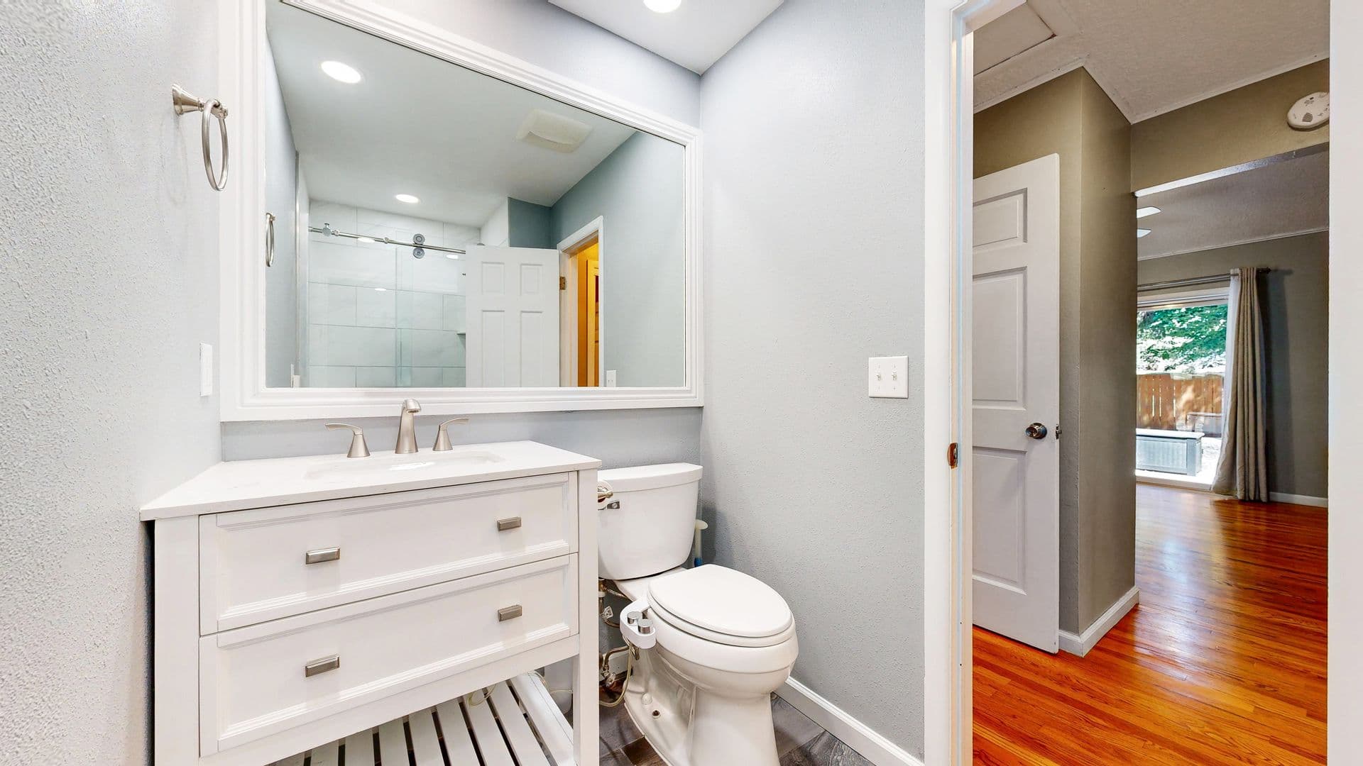 Aurora House: 2946 S Moline Pl