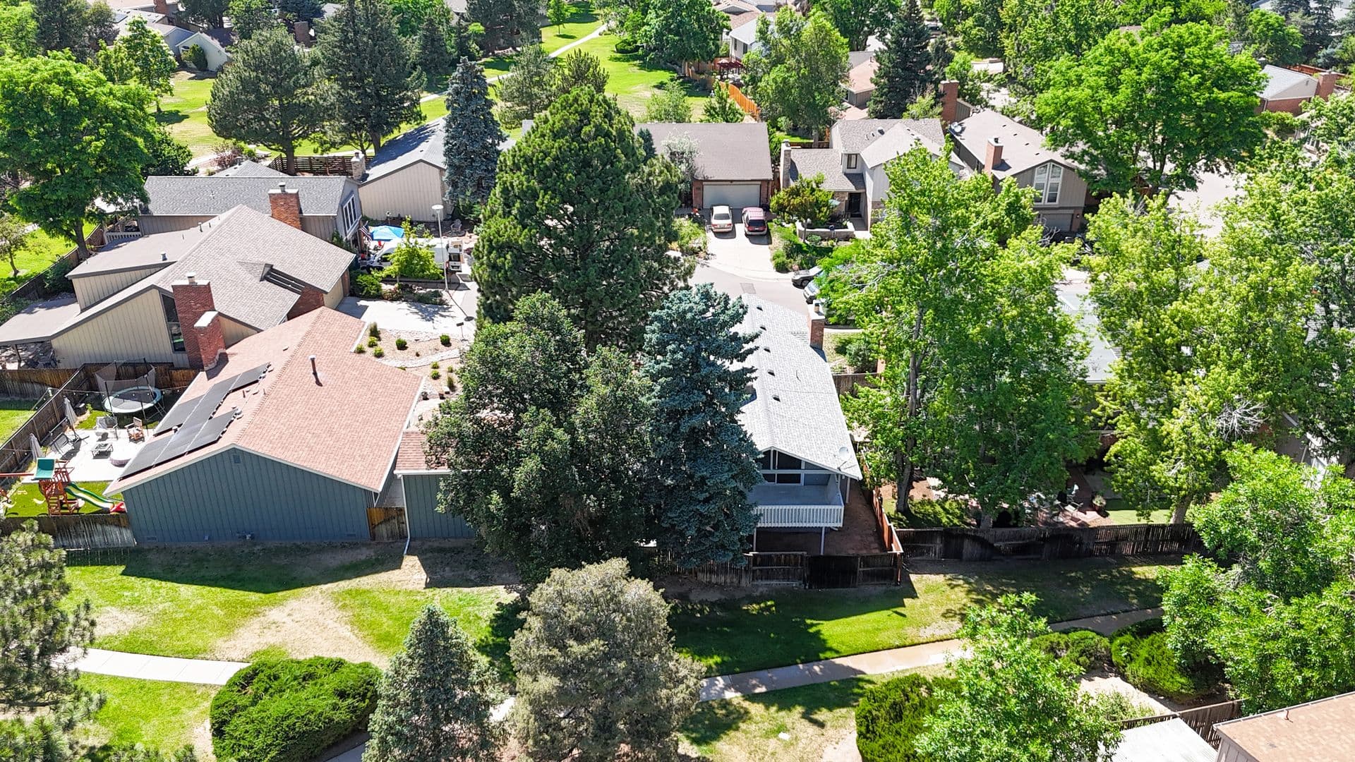 Aurora House: 2946 S Moline Pl