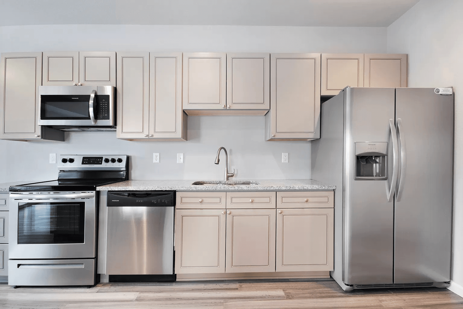 Aurora House: 2631 Sable Blvd