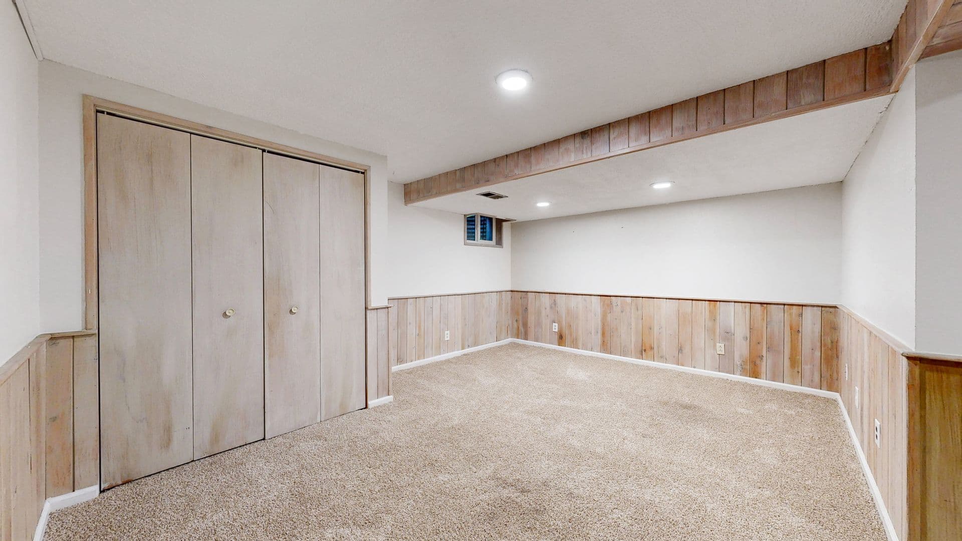 Aurora House: 2946 S Moline Pl