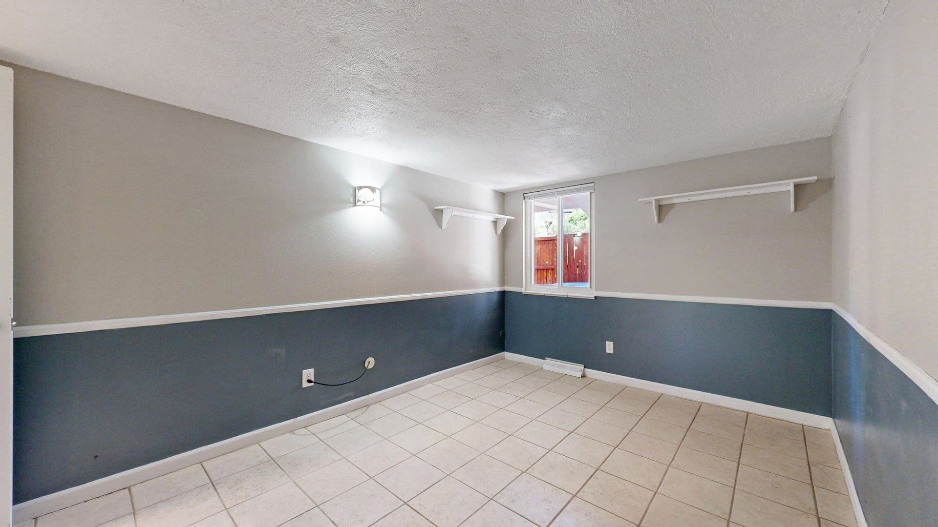 Aurora House: 2946 S Moline Pl