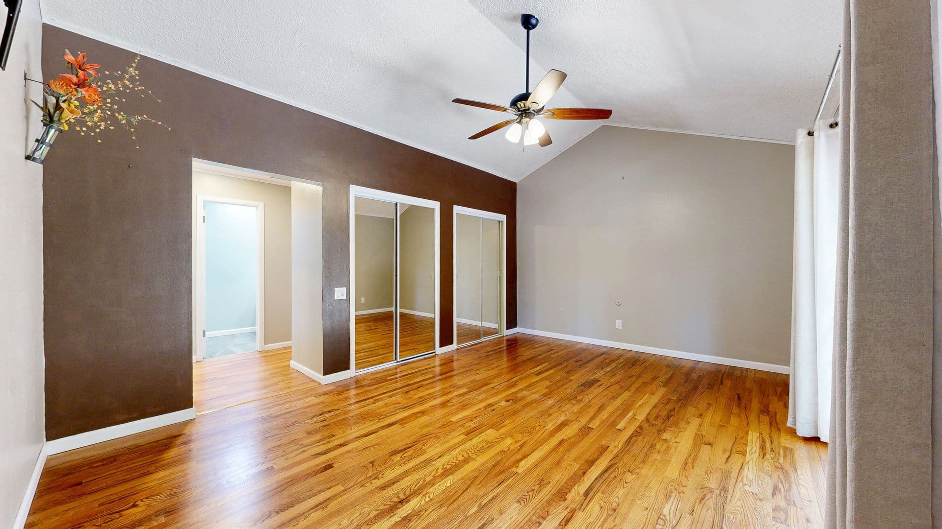 Aurora House: 2946 S Moline Pl
