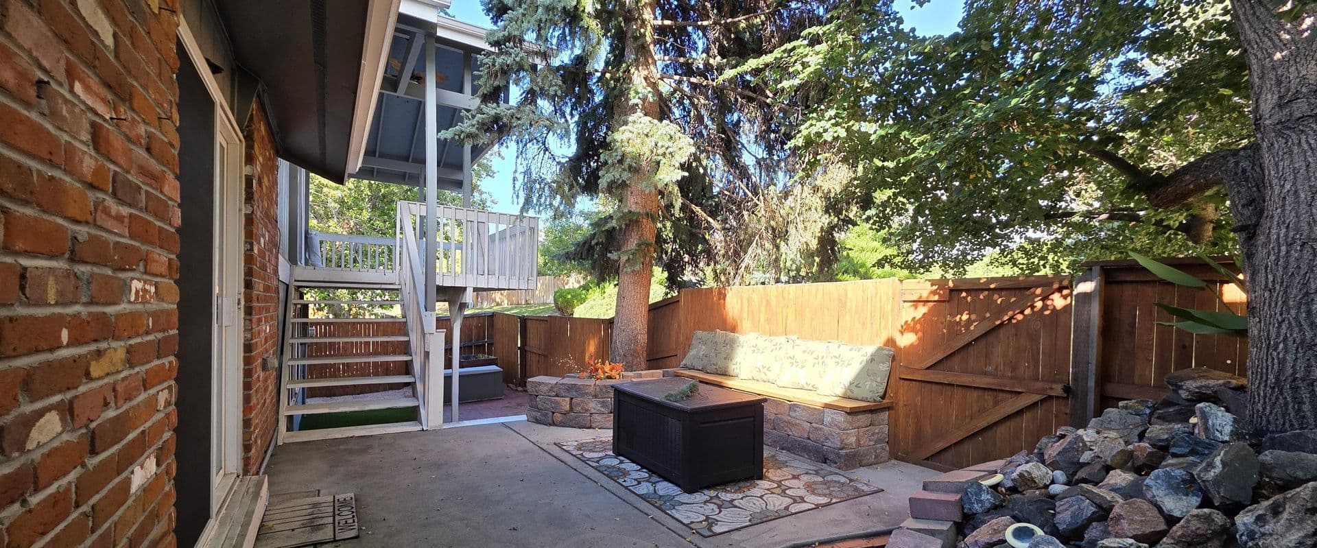 Aurora House: 2946 S Moline Pl