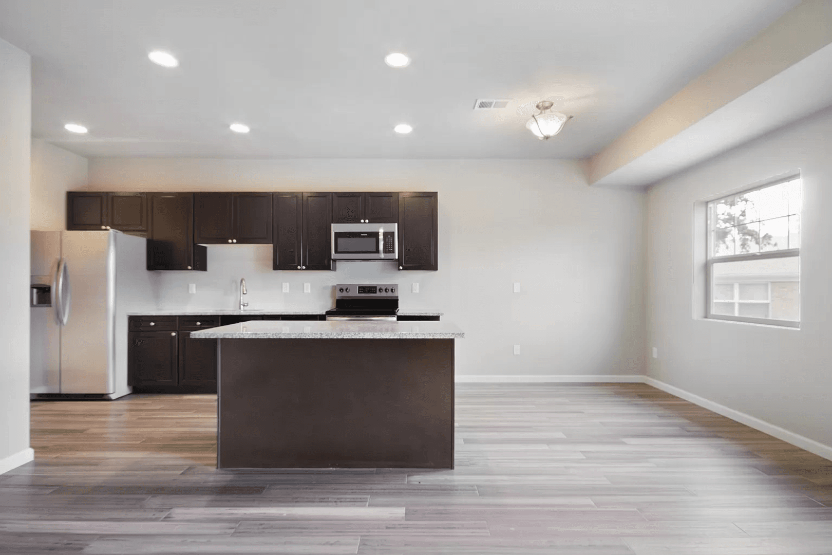 Aurora House: 2631 Sable Blvd