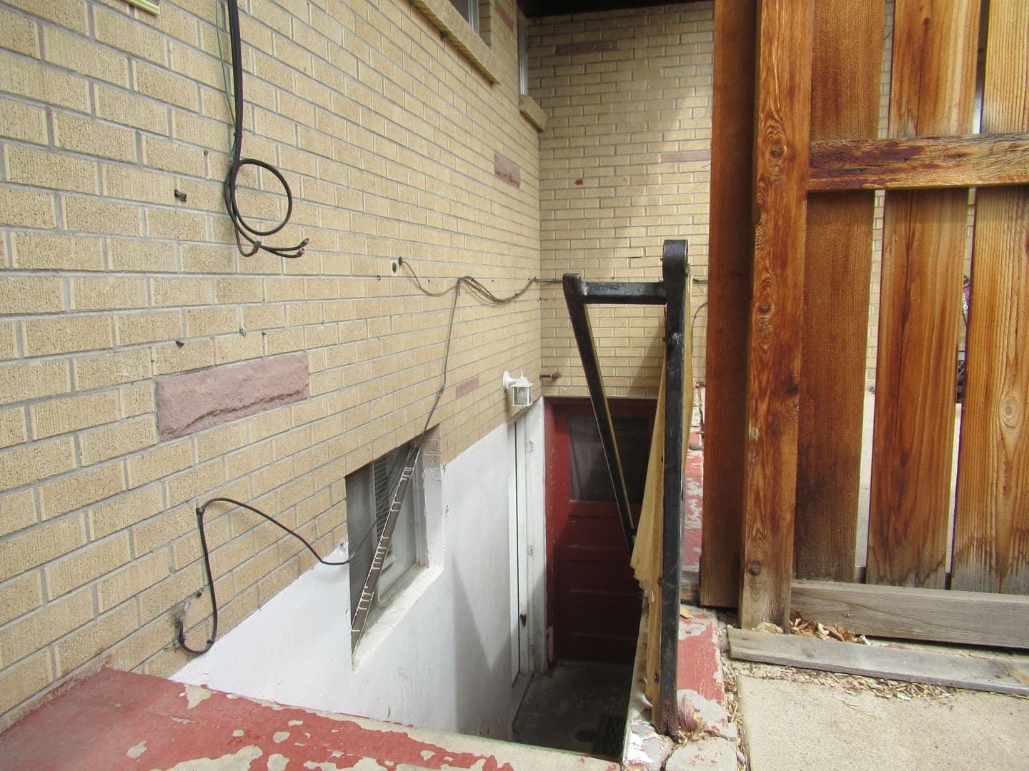 Denver House: 3900.5 W 24th Ave