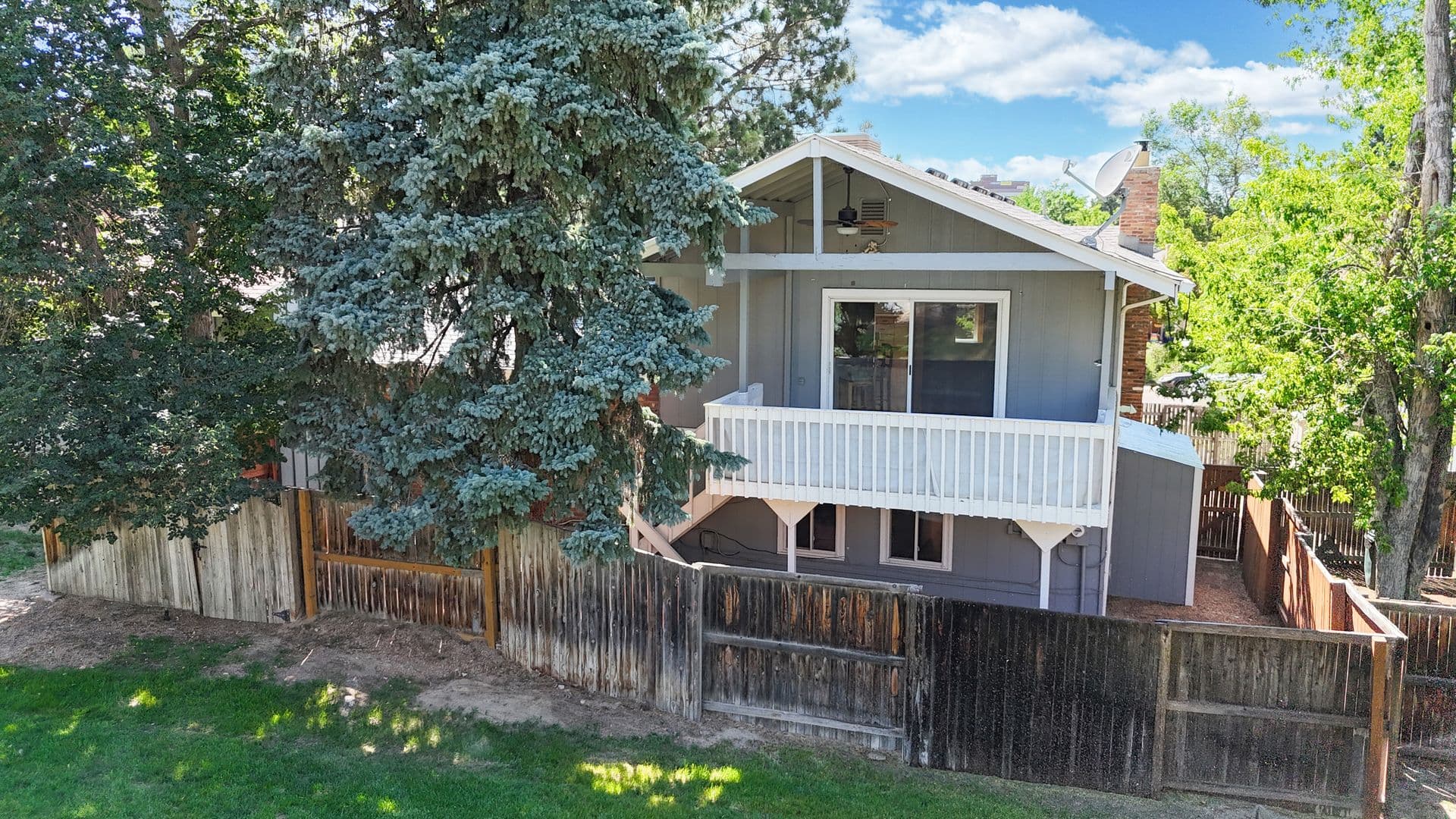 Aurora House: 2946 S Moline Pl