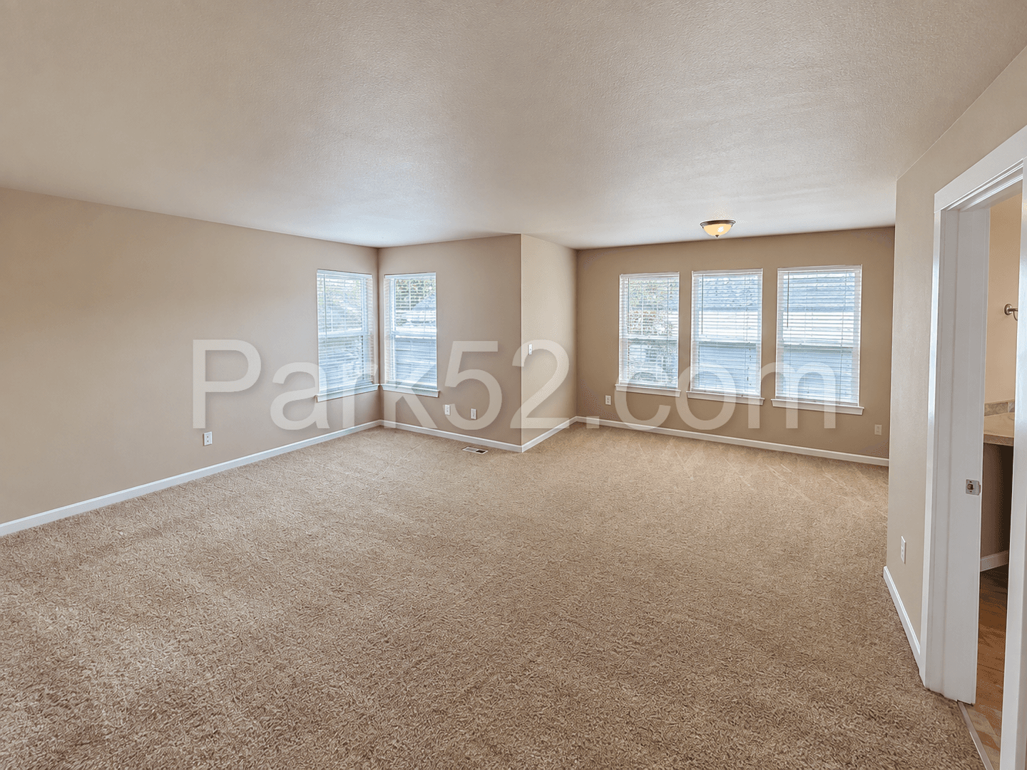 Puyallup House: 18608 111th Ave Ct E