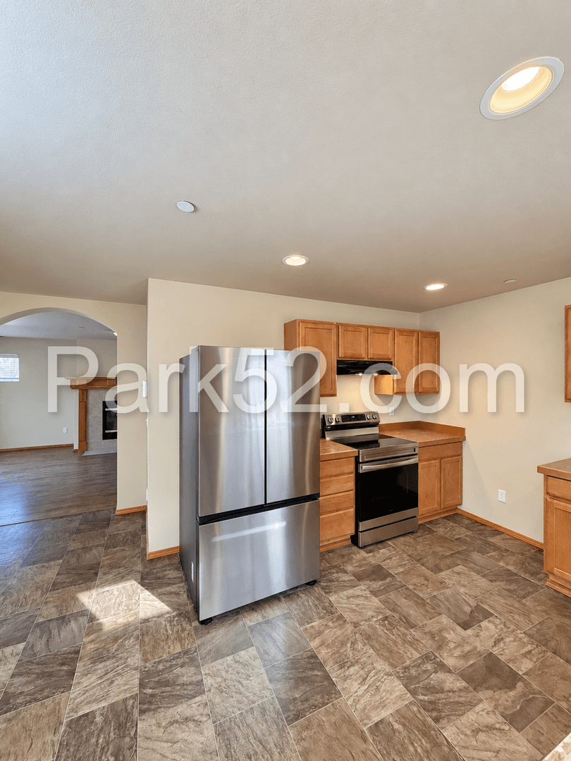 Dupont House: 2234 Wallace Loop