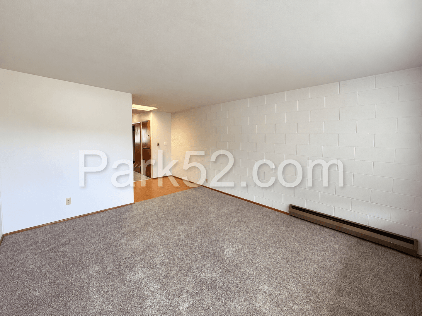 Tacoma Apartment: 3402 S 54th St #08