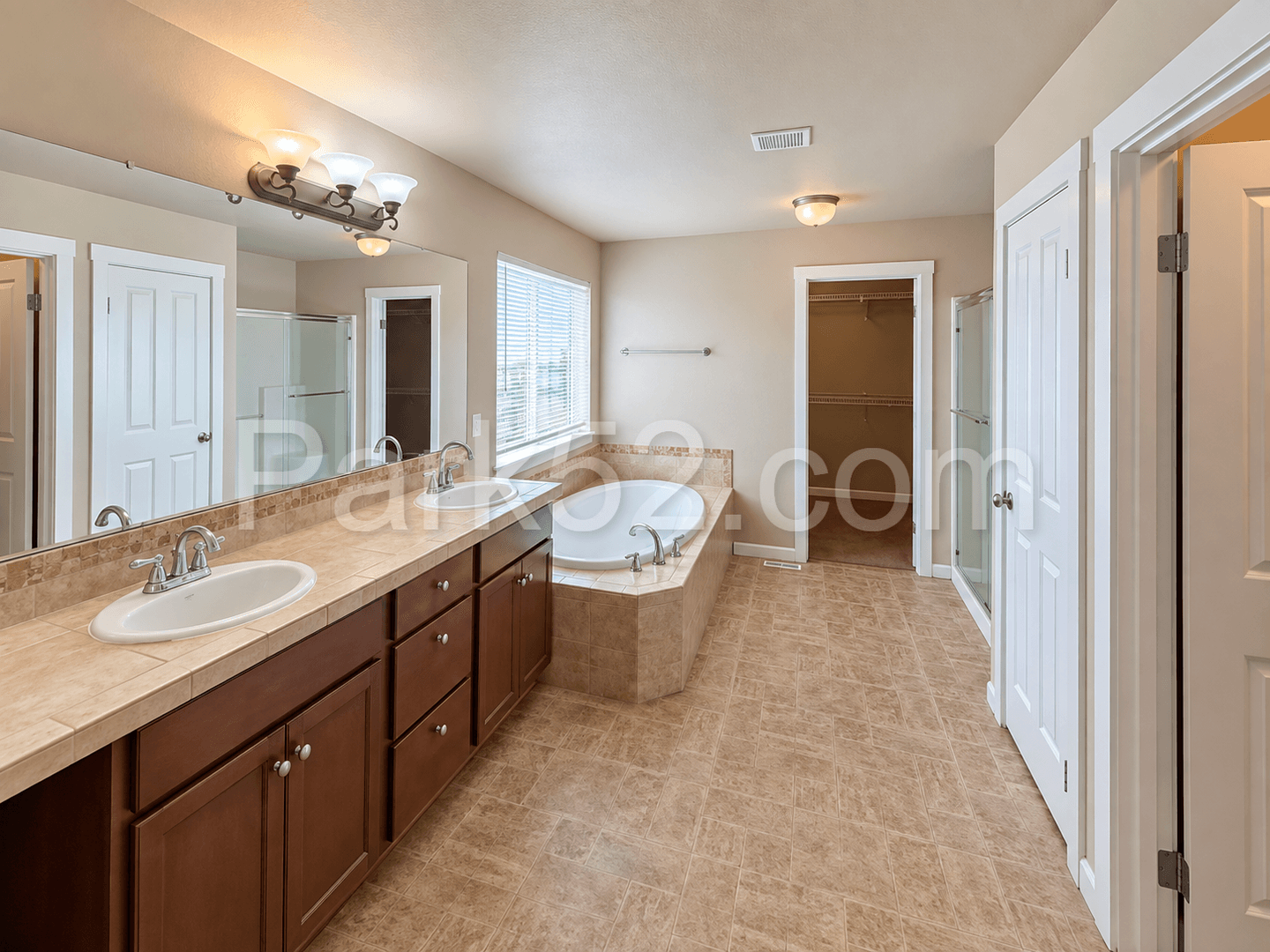 Puyallup House: 18608 111th Ave Ct E